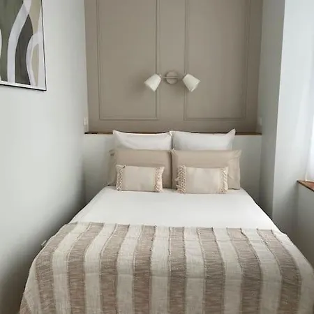 Joli Appartement Avec Parking - Proche Centre Ville Chartres Buitenkant foto