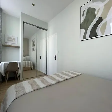 Joli Appartement Avec Parking - Proche Centre Ville Chartres Buitenkant foto