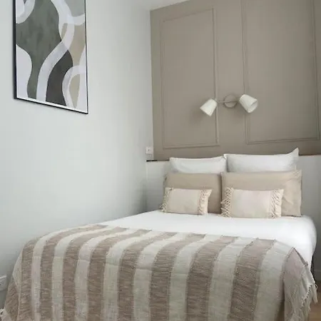 Joli Appartement Avec Parking - Proche Centre Ville Chartres Buitenkant foto