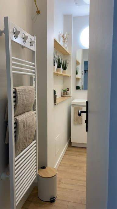 Joli Avec Parking - Proche Centre Appartement *